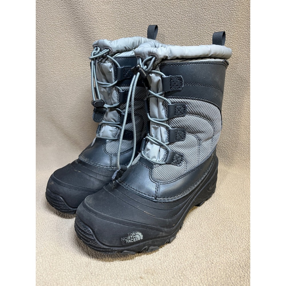 The North Face Youth Waterproof Winter Snow Boots Sz 4 Black Grey Bungee Toggle